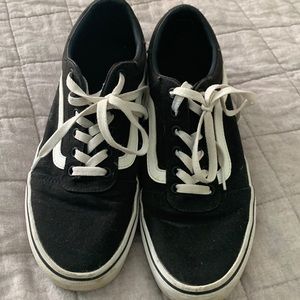 Black old school lace up Vans womens size 9 1/2 Mens 8
